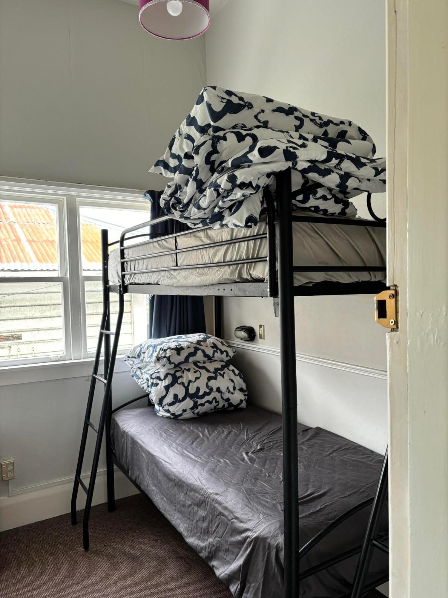 Worldwide Backpackers Hostel Wellington Buitenkant foto