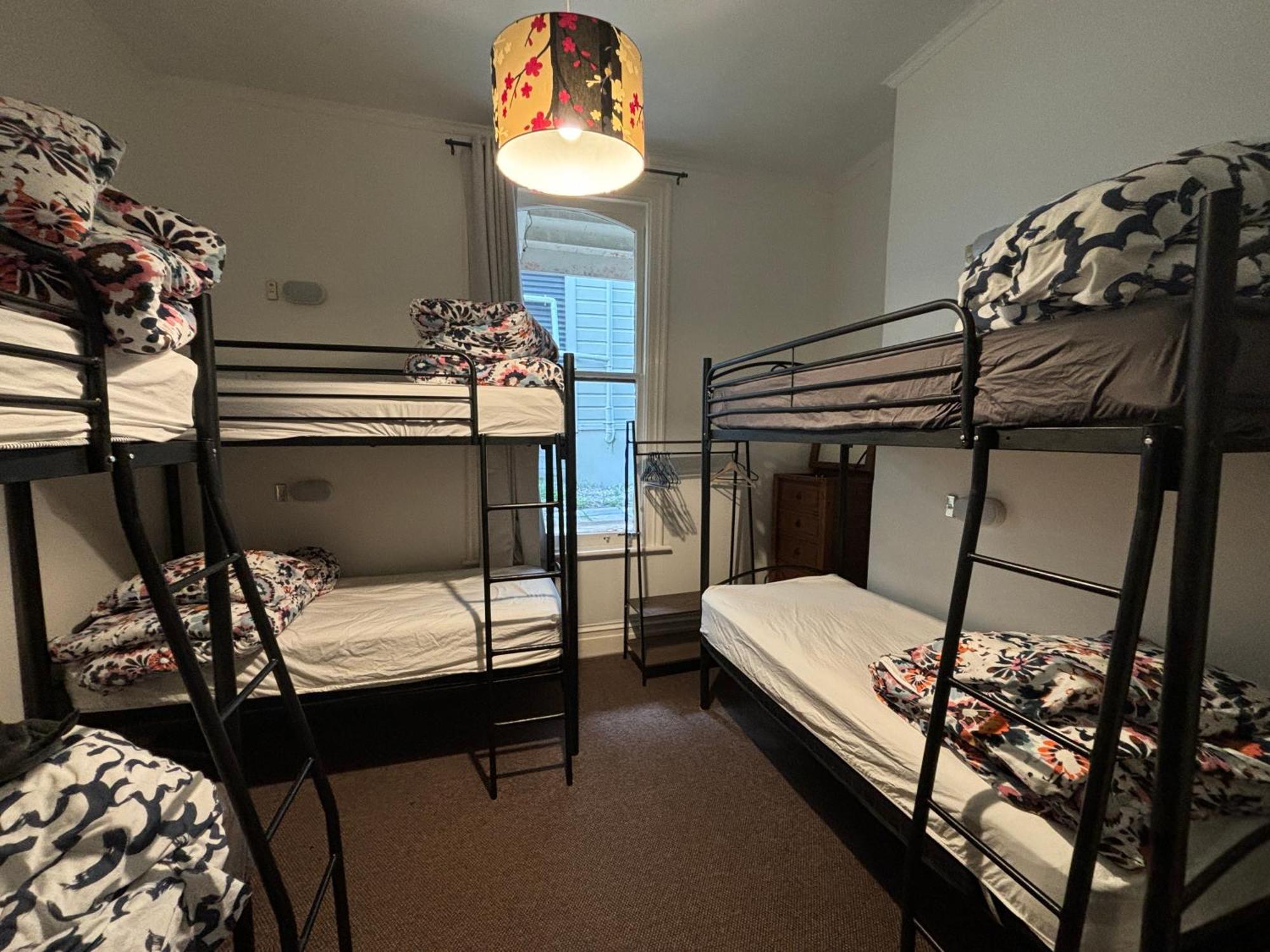 Worldwide Backpackers Hostel Wellington Buitenkant foto